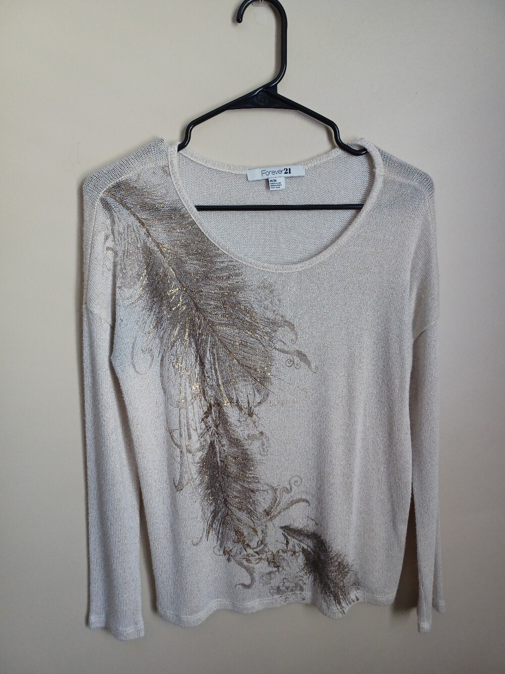 Women's Shirt M Forever 21 Long Sleeve Blouse Cream Gold‎ Feather Design Shirt